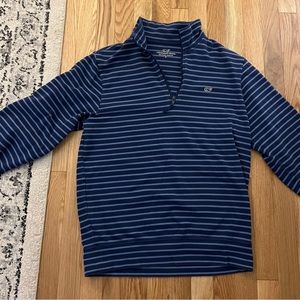 EUC men’s size small vineyard vines quarter zip